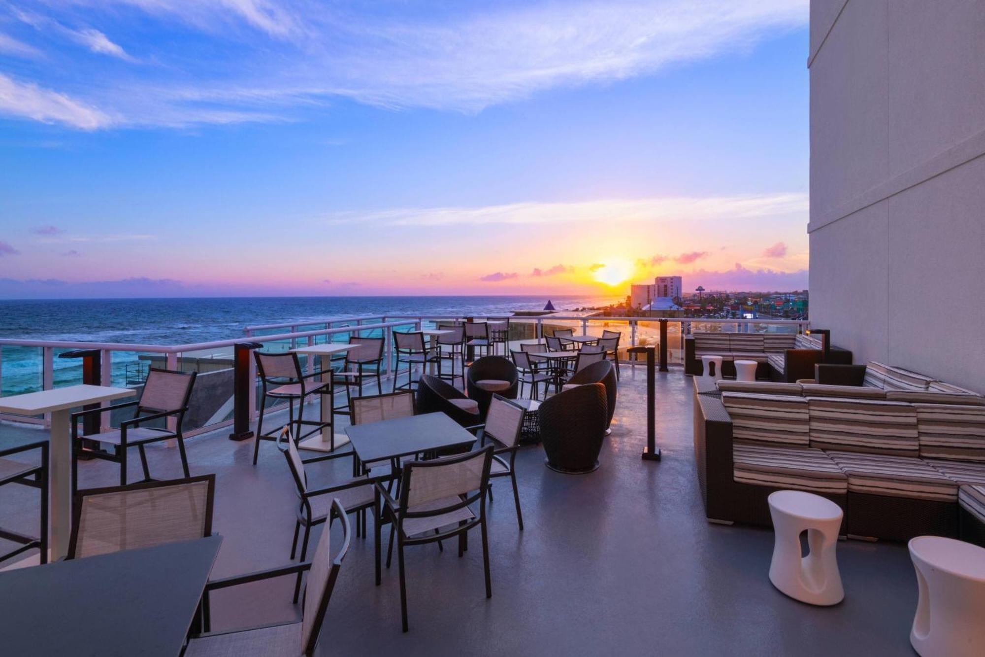 Springhill Suites By Marriott Panama City Beach Beachfront מראה חיצוני תמונה