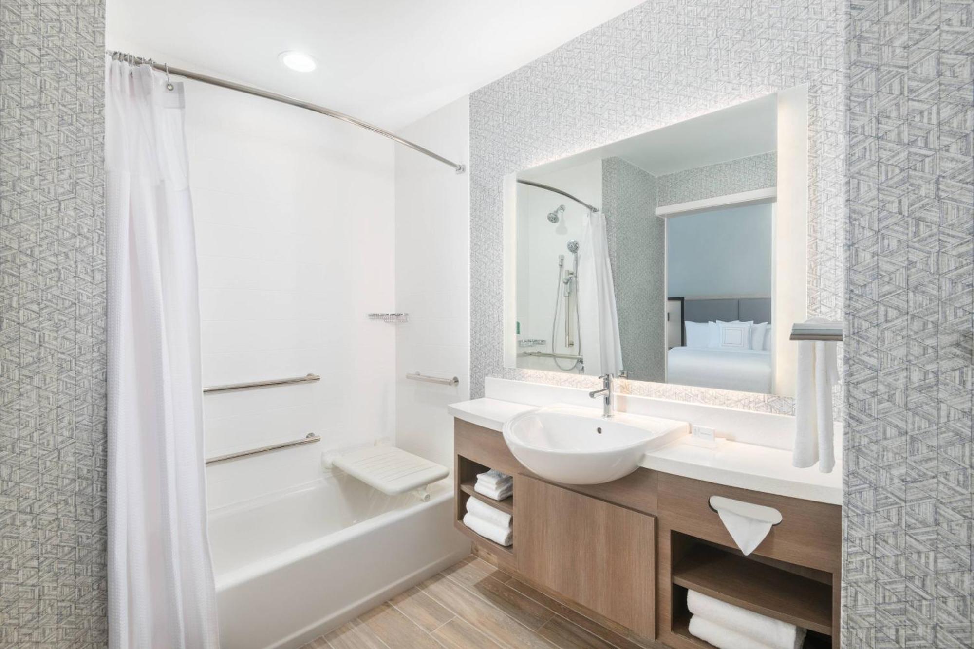 Springhill Suites By Marriott Panama City Beach Beachfront מראה חיצוני תמונה